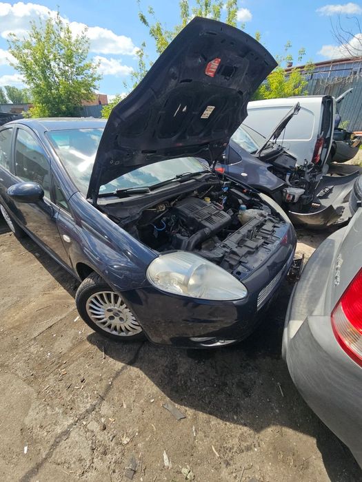 Fiat grande punto 1,4 57kw części