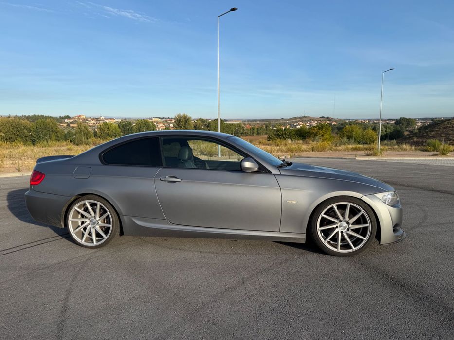 BMW e92 coupé 320 D Frozen grey bmw individual original