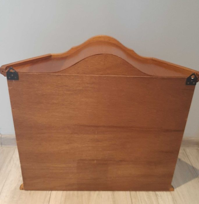 Gablotka drewniana antyk