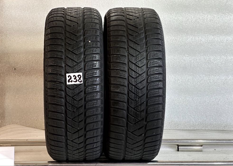 Автошини колеса резина 215/55 R17 PIRELLI Sottozero 3 зимові 2022 рік