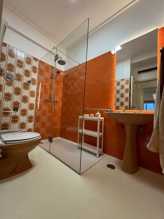 Quarto Arrendar Benfica, perto do Colombo - SETEMBRO