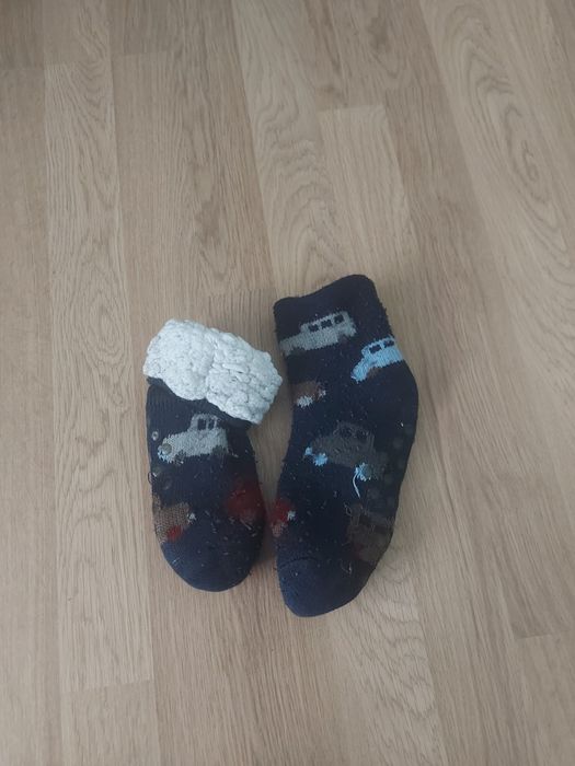 Продам носки  на мальчика 30 размер .