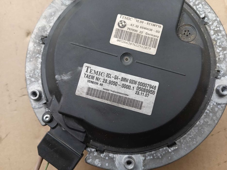 Моторчик вентилятор BMW E60 E61 E63 E65 E66