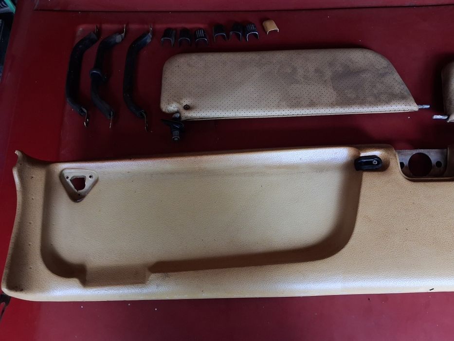 Травмозащита з козирьками від сонці ручками