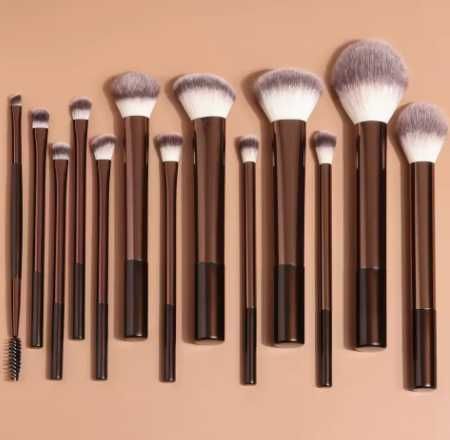 Conjunto 13 Pincéis de Maquilhagem Profissional – Rosto e Olhos