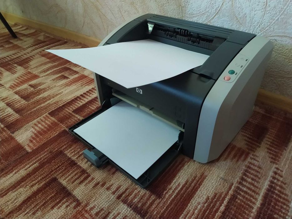 Лазерный принтер 1018/1020