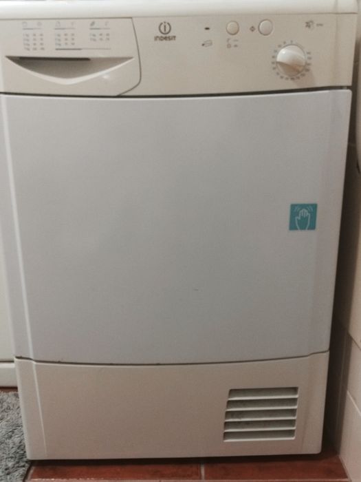 Secador de roupa Indesit