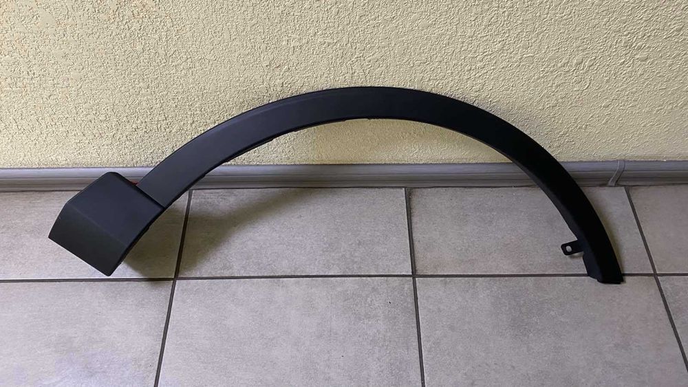 Накладка арки задня ліва Toyota Rav4 2013-2018