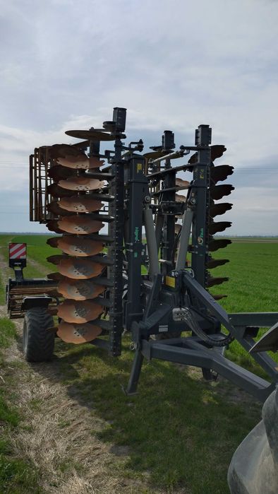 Brona talerzowa talerzówka Agro Tom