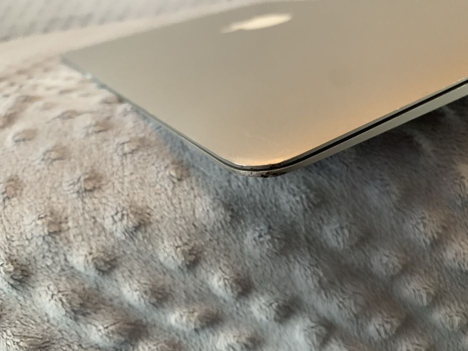 MacBook Air A1466 /13”/ 2013 /128 GB/intel Core i5 /4GB