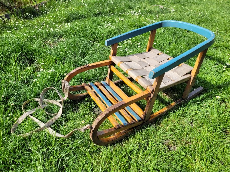 Piękne zabytkowe sanki
