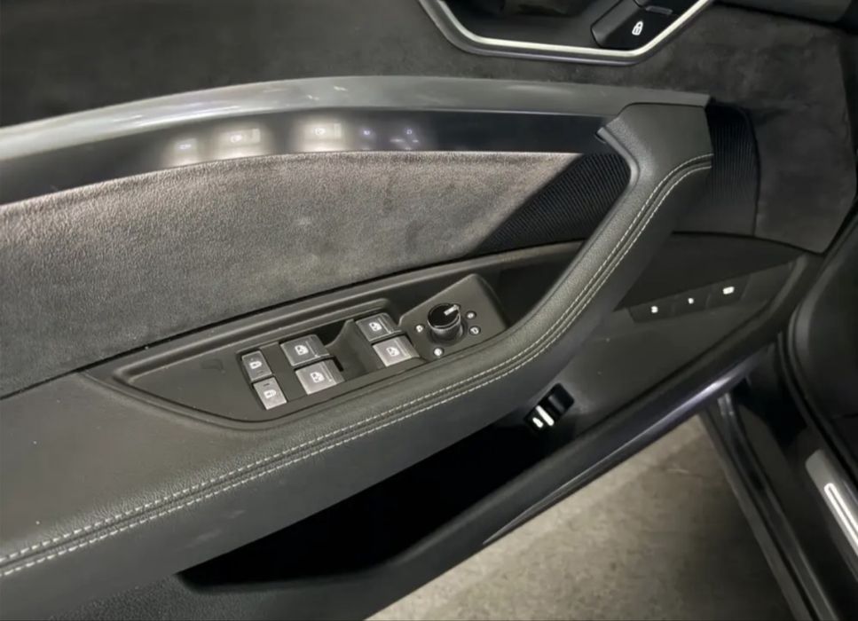 Audi  E-Tron 50 quattro Sportback S Line