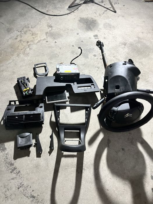 Citroen C42005 voltante completo mais radio