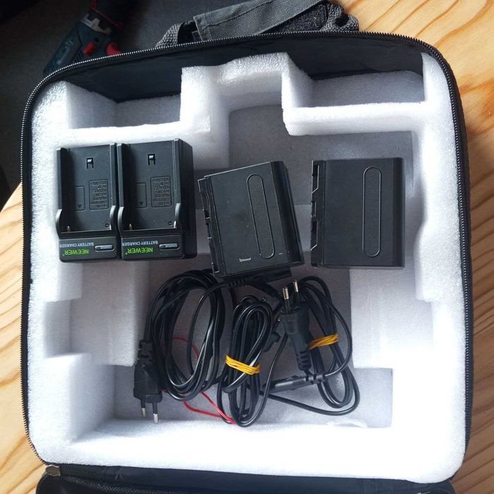 NEEWER NL660 Bi-Color LED Panel Light64409499142018121