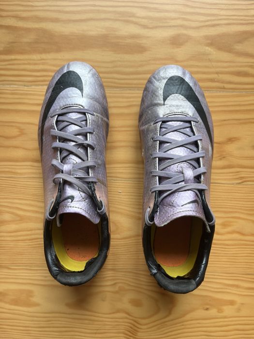 Chuteiras Mercurial antigas