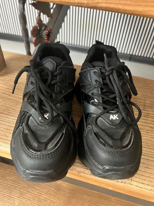 Кросівки дитячі 36 розмір