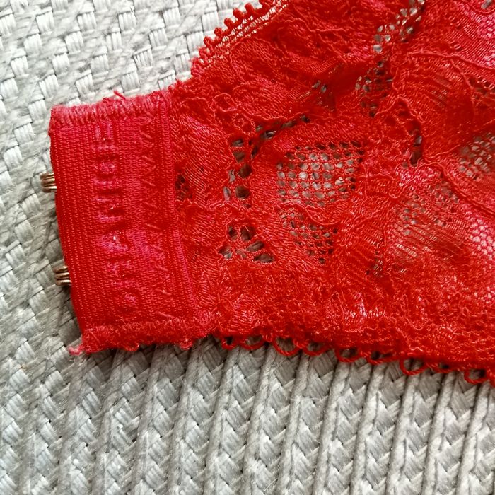 Biustonosz duży, koronkowy Change 65G