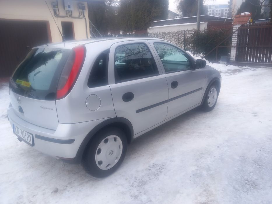 Corsa 12benzyna salon Polska