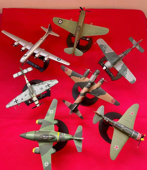 7 miniaturas de aviões da Segunda Guerra Mundial