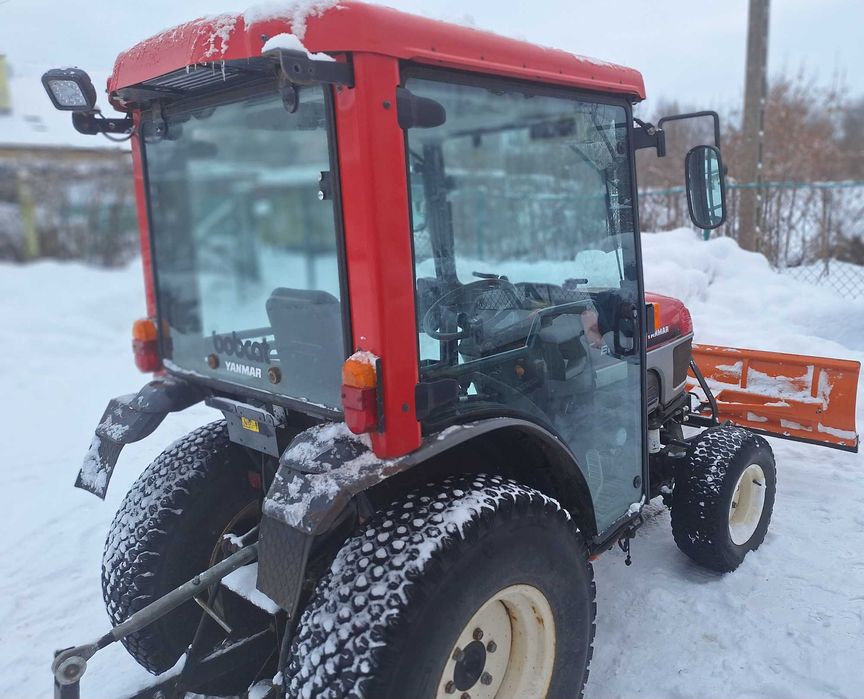 Mini traktor YANMAR EF 235