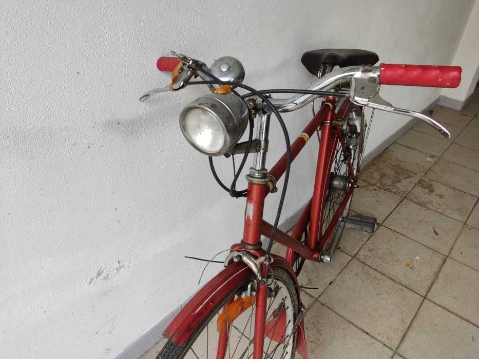 Bicicleta Antiga, "Pasteleira"
