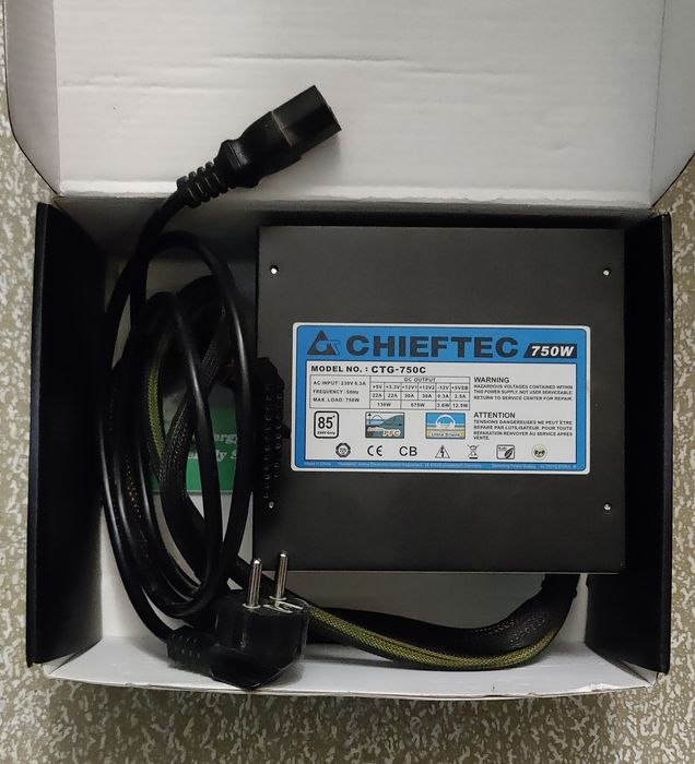 Блок живлення Chieftec для ПК