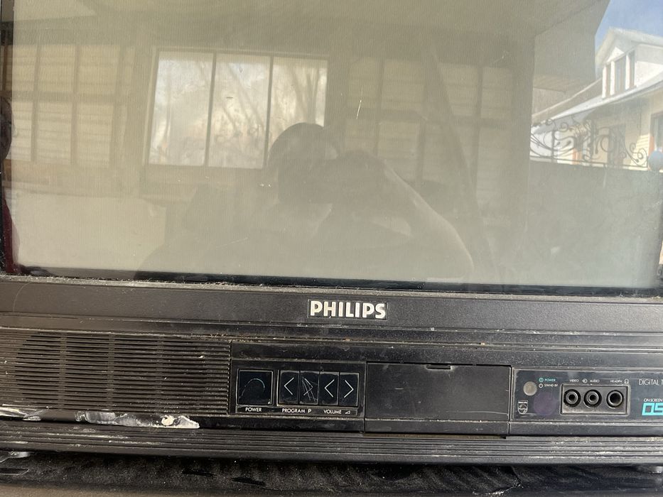 Телевізори philips і grundig