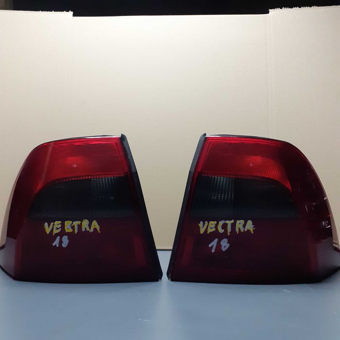 Lampy tylne Opel Vectra B sedan