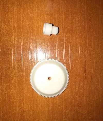 Trybik na koło zamachowe do RM121,221,222 10szt + Trybik do MK232 2szt