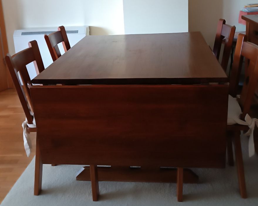 Mesa de madeira modelo Saint Clair