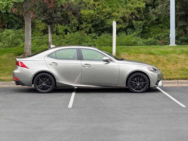 2016 Lexus IS 300