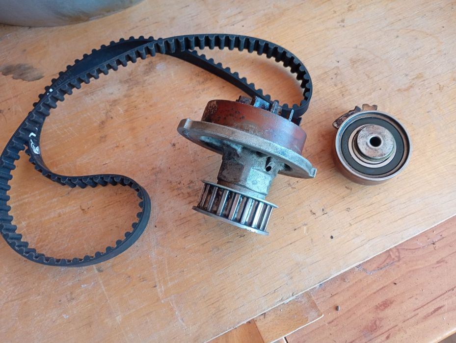 Ремінь ГРМ,помпа,натяжний ролик Авео.ланос,нексия 1.5