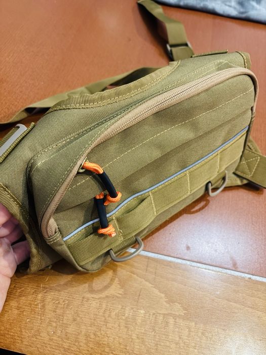 Mala de peito masculino