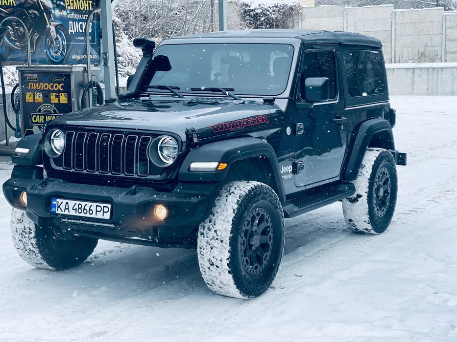 Jeep Wrangler идеальное состояние не крашен!