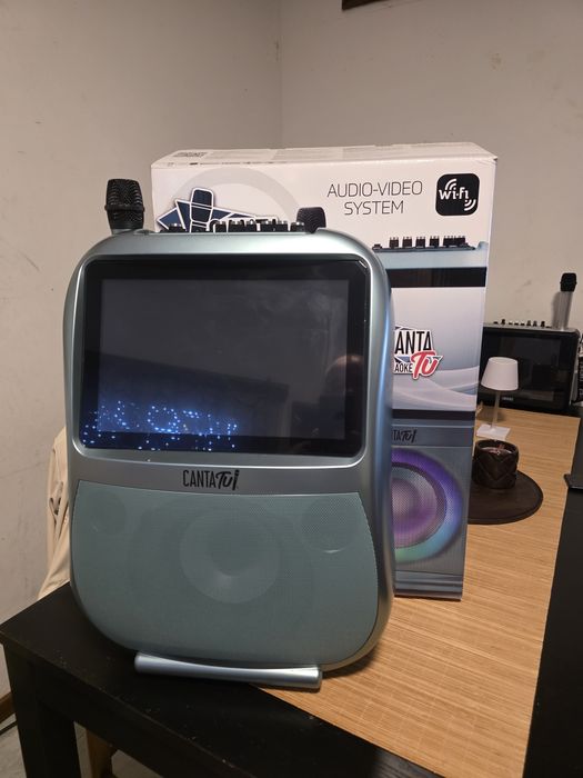 Sistema de Karaoke Profissional Canta Tu Pro (Ecrã Tátil 14" + Wi-Fi)