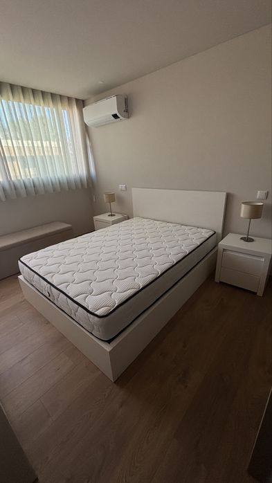 Cama com estrado elevatório+ colchão 150x200