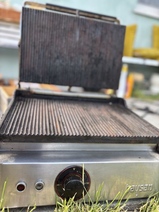 Гриль електричний