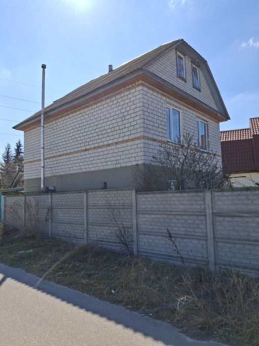 Продається будинок.с. Княжичі.