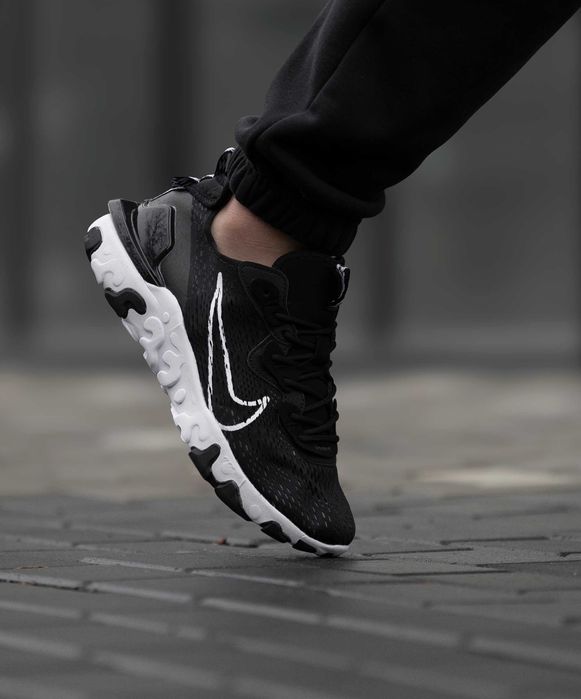 Літні кросівки Nike React Vision Black White (41-45) — дихаючі чоловічі, легкі, комфортні на спеку | Найк Реакт Віжн чорні білі
