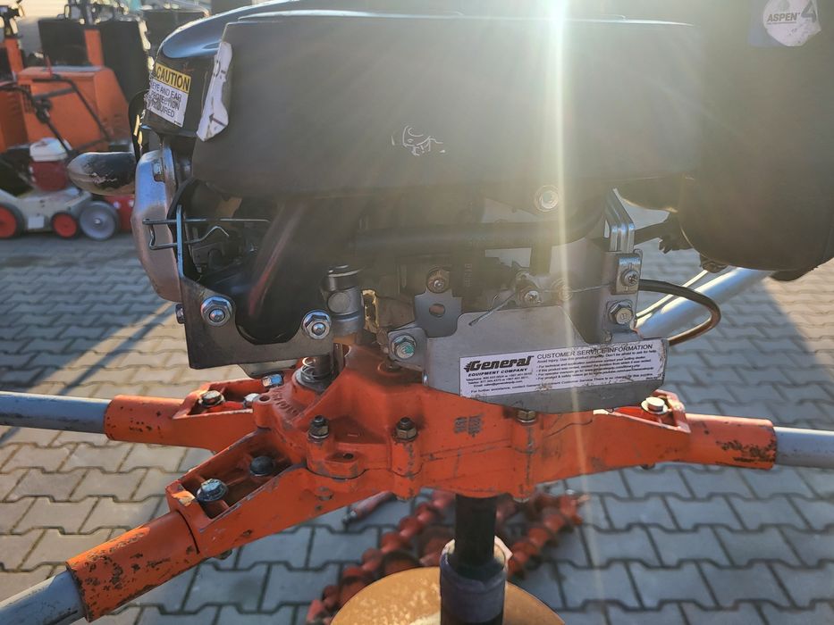 Świder do gleby wiertnica dwuosobowy GENERAL 235 silnik Honda