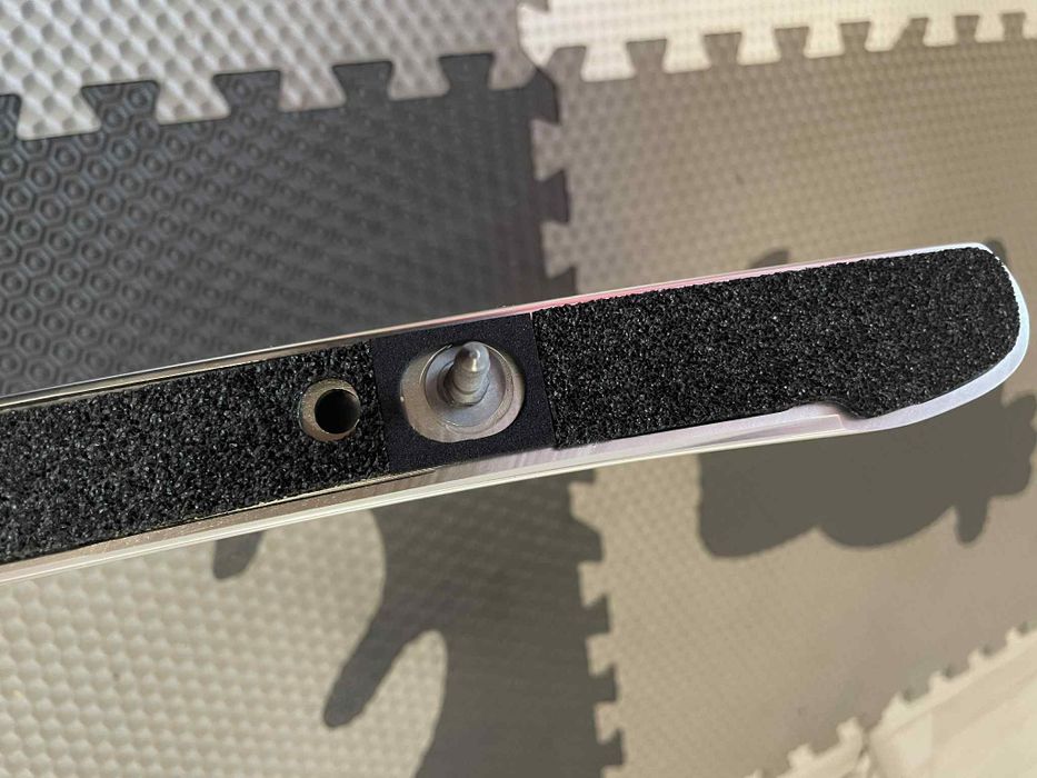 Reling dachowy lewy Vw Passat B8