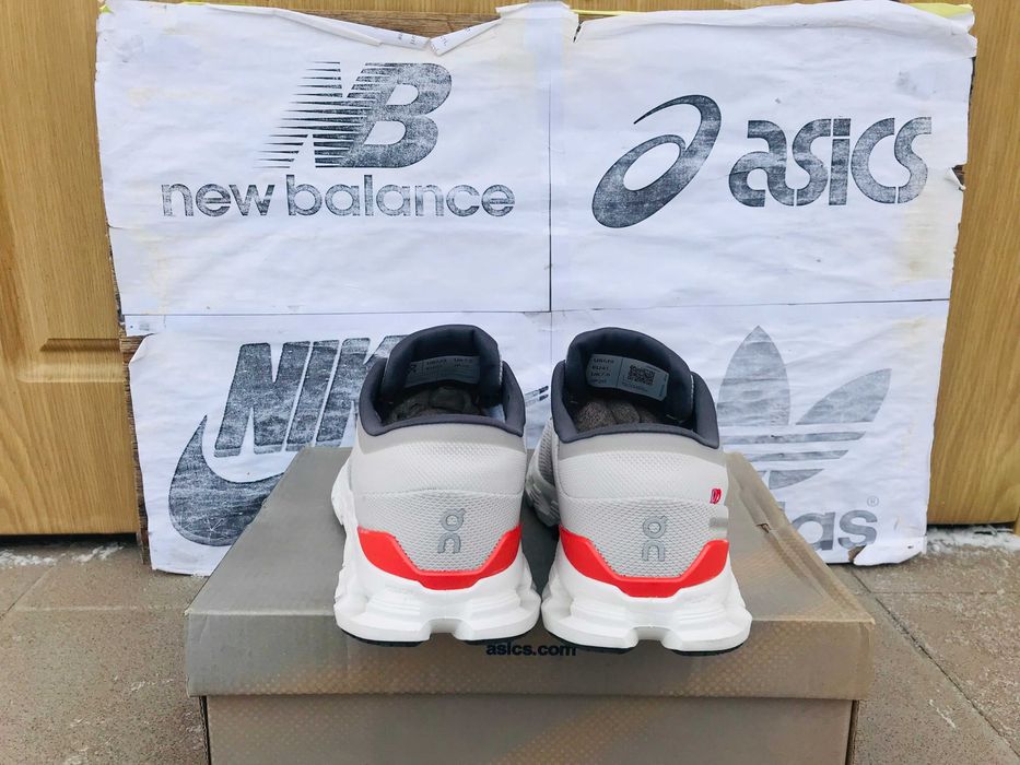 Кроссовки On Cloud X 4 Swiss Engineering для тренировок бега