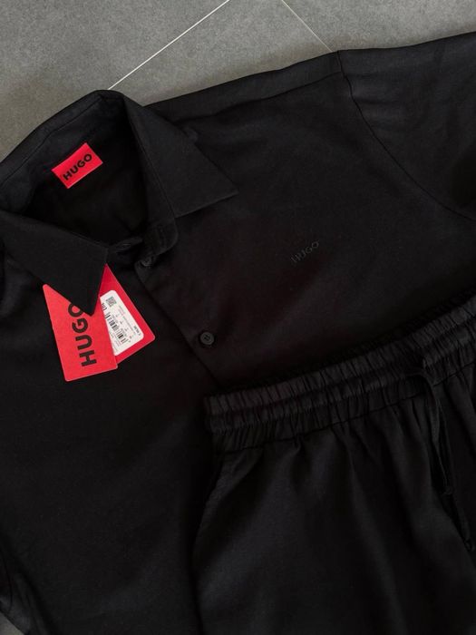 Чоловічий костюм з льону Hugo Boss