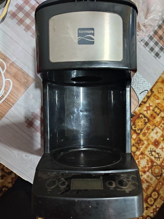 Кофеварка продам.