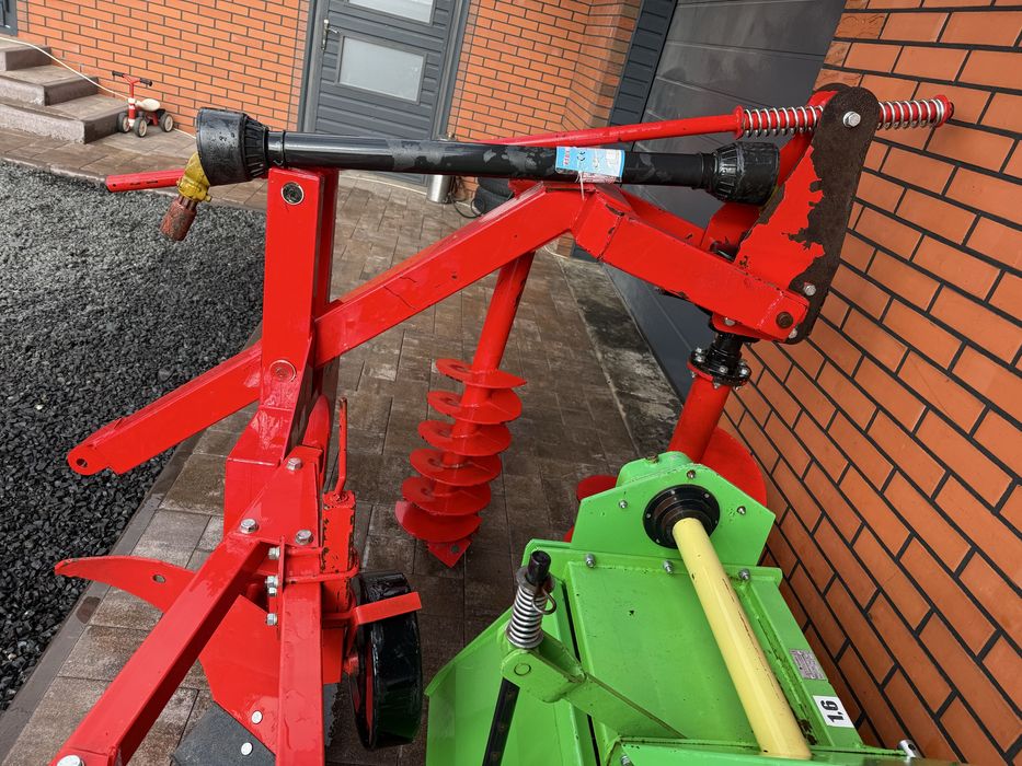 Плуг трох корпусний Віракс Садовий бур Стан топ