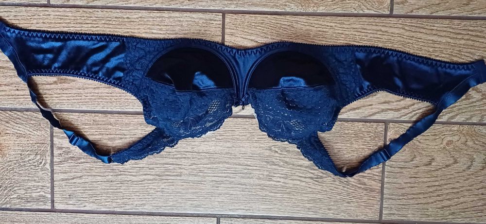 Granatowy biustonosz Felicitas r. 90 B