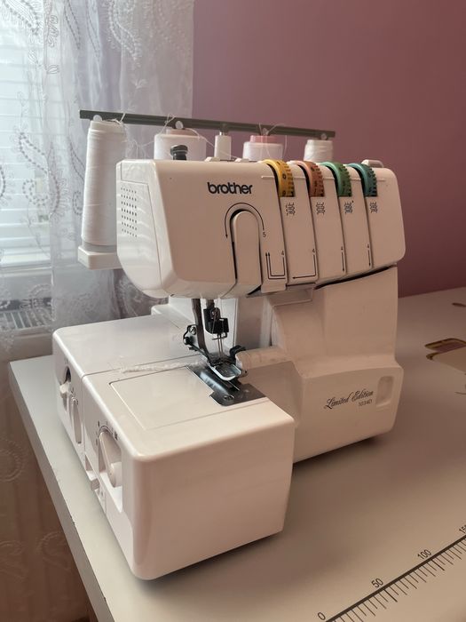 Оверлок BROTHER  1034D