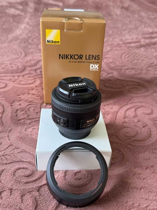 Nikon AF-S DX NIKKOR 35mm f/1.8G + komplet akcesoriów