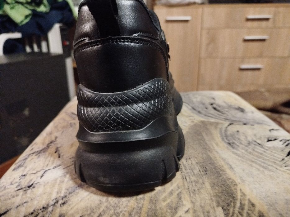 Обувь  42  размер