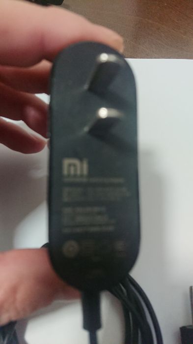 Блок питания адаптер Xiaomi 12V 1A,100-240яВт под американскую розетку